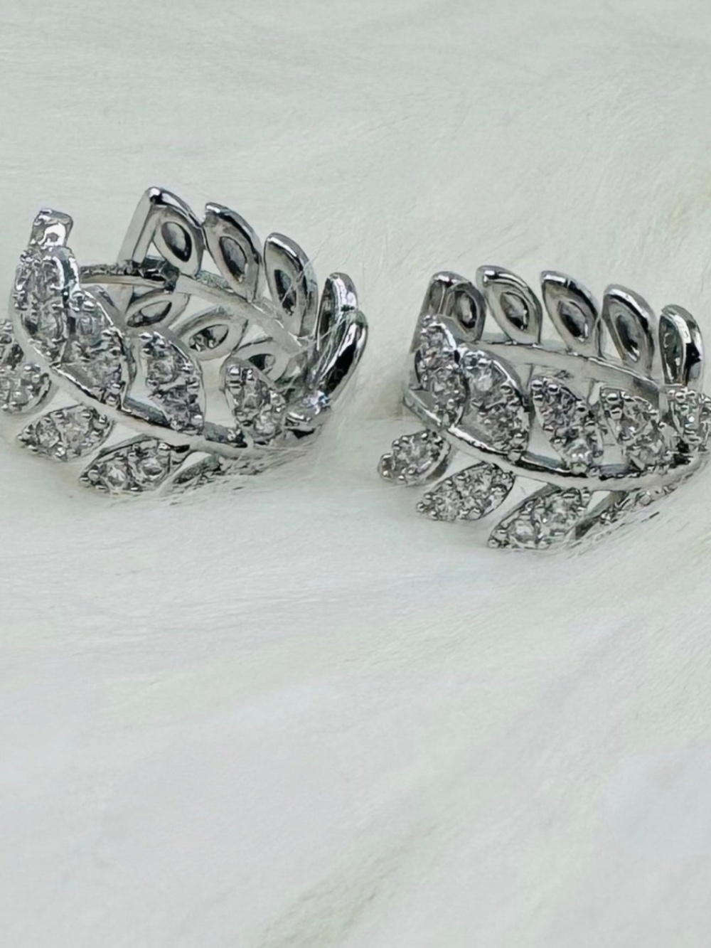Tiny Olive Branch Leaf Small zircon Earrings in Silver